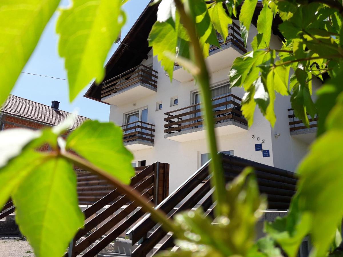 M&N Zafran Hotel Grabovac  Exterior photo
