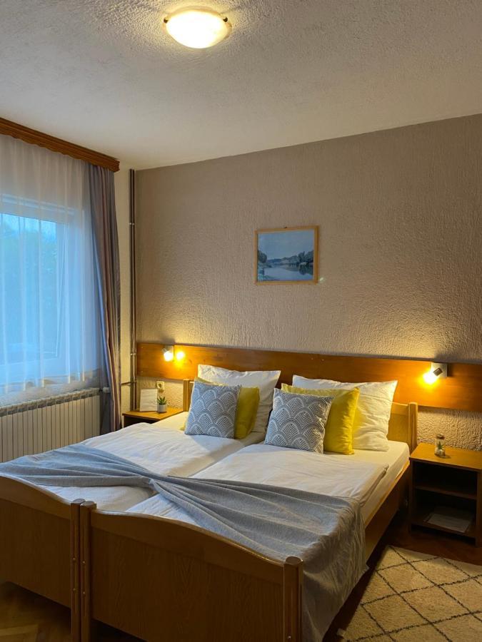 M&N Zafran Hotel Grabovac  Exterior photo
